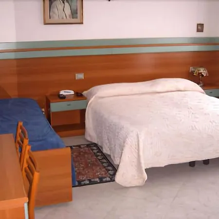 Hotel Touring Sottomarina