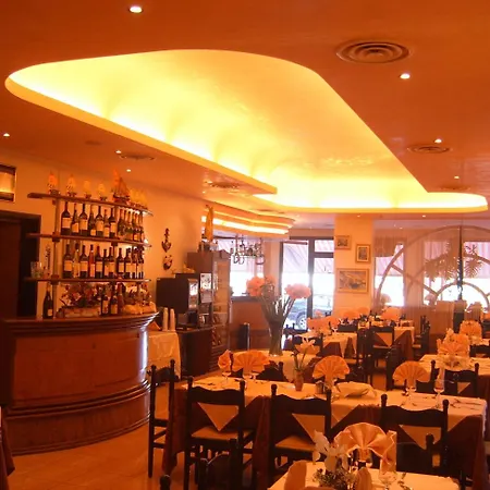 Hotel Touring Sottomarina