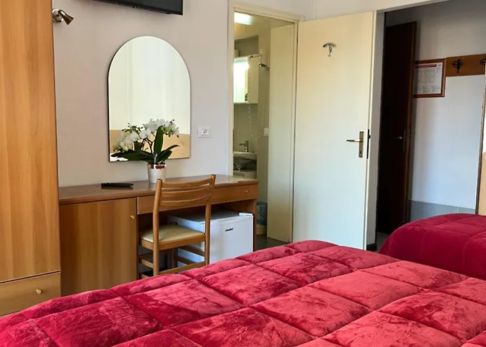 Touring Szálloda 3*